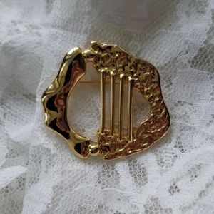 Rachael Gera Golden Harp Brooch
